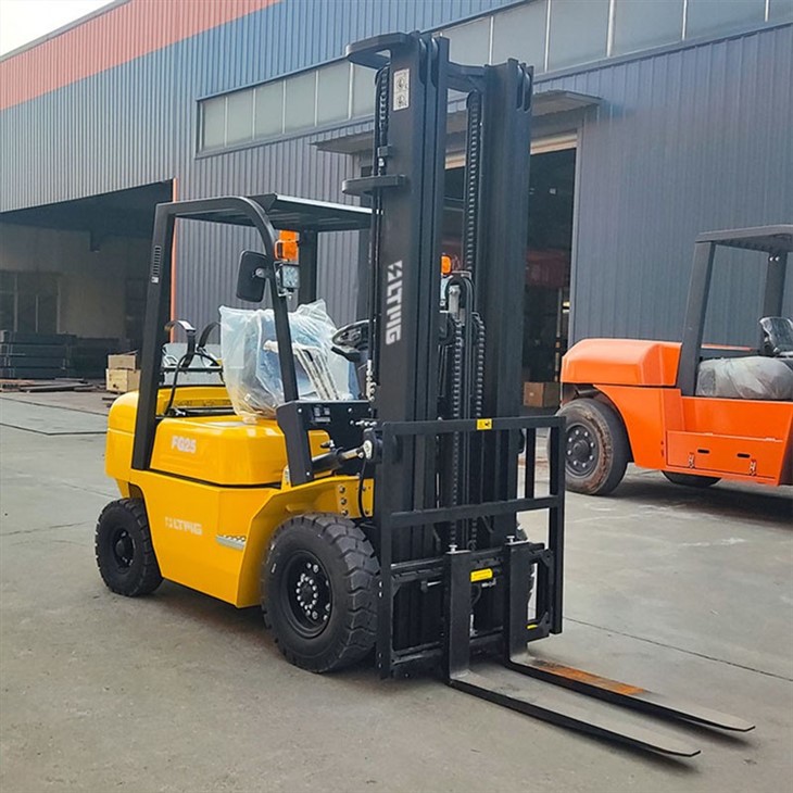 gasoline forklift trucks